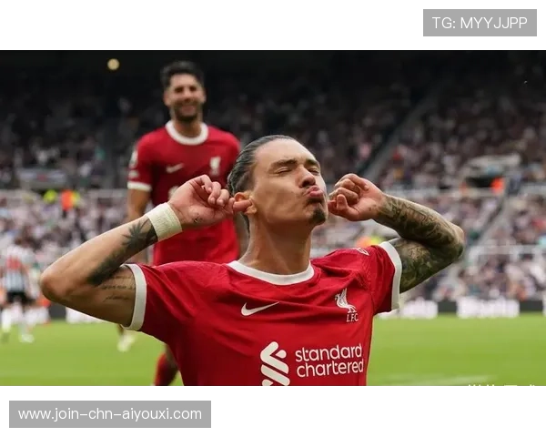 努涅斯头球点破利物浦禁区僵局