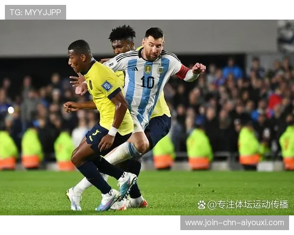 梅西任意球险些弯出超级弧线，全场呆住