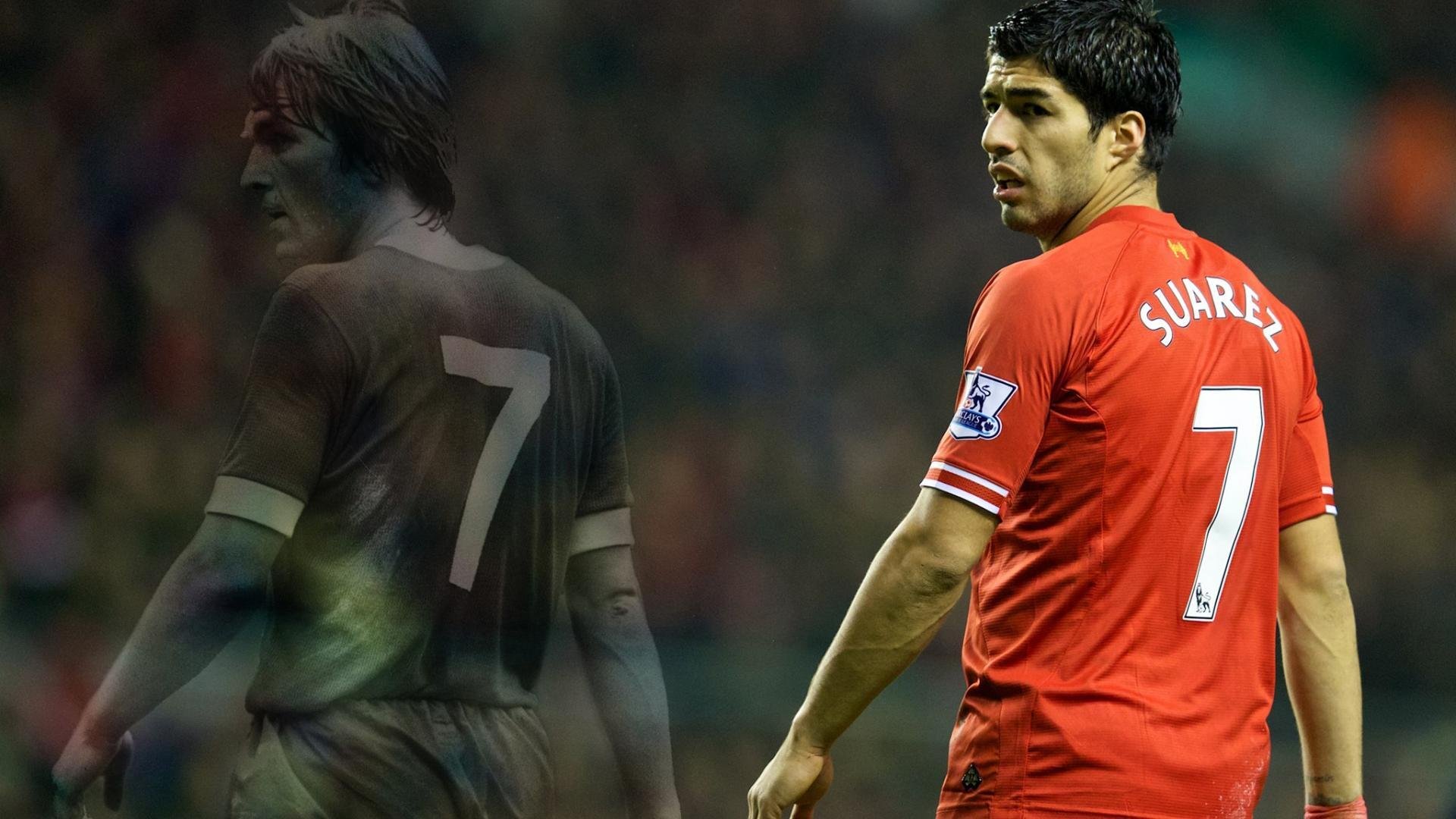 欧冠年度最佳球员：哈兰德力压姆巴佩 首次捧起个人大奖